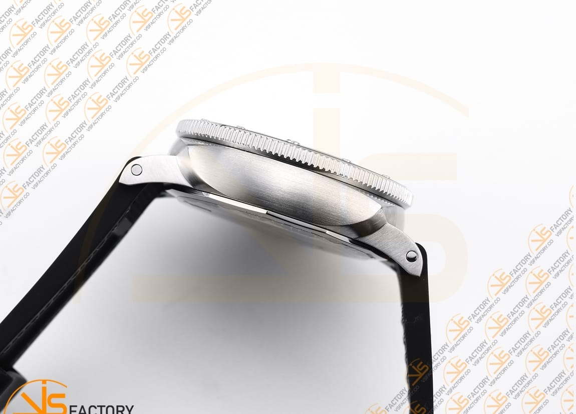 VS Factory Panerai Submersible PAM1579 Luna Rossa Black Dial Gray Nylon Strap P.900 Movement - 图片 11