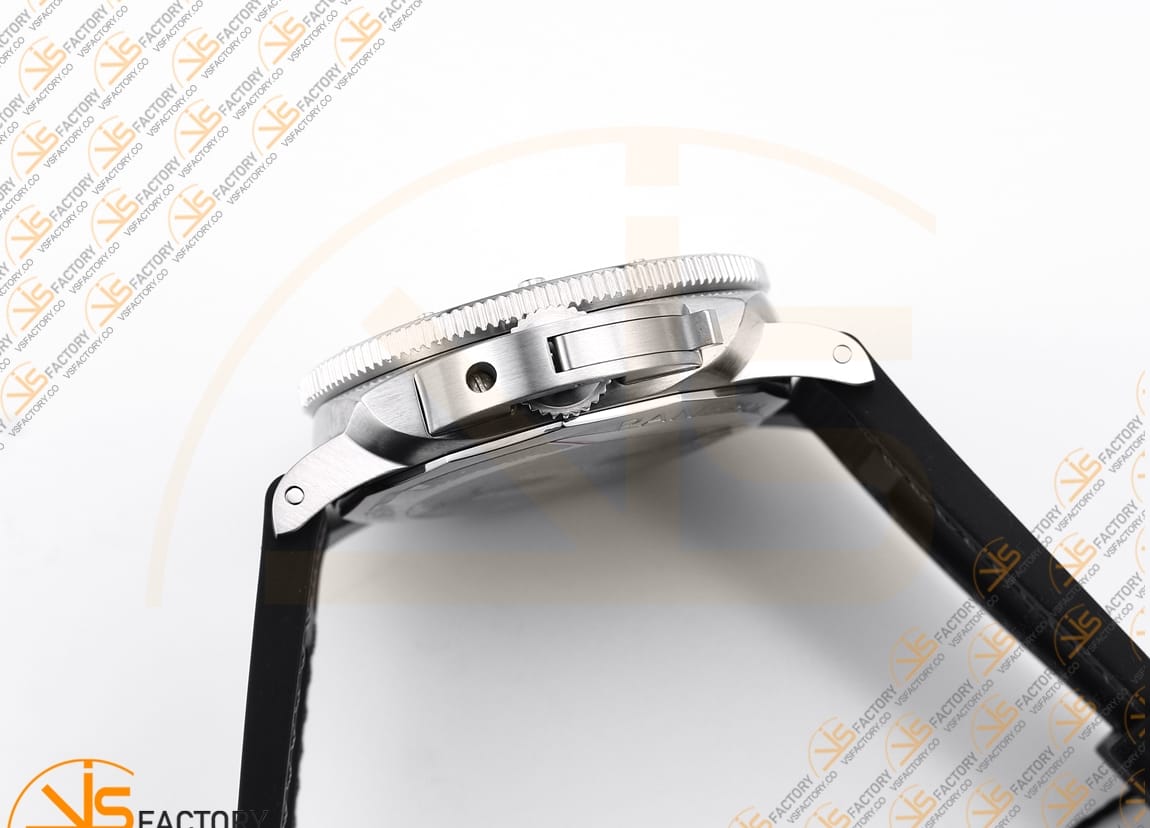 VS Factory Panerai Submersible PAM1579 Luna Rossa Black Dial Gray Nylon Strap P.900 Movement - 图片 10