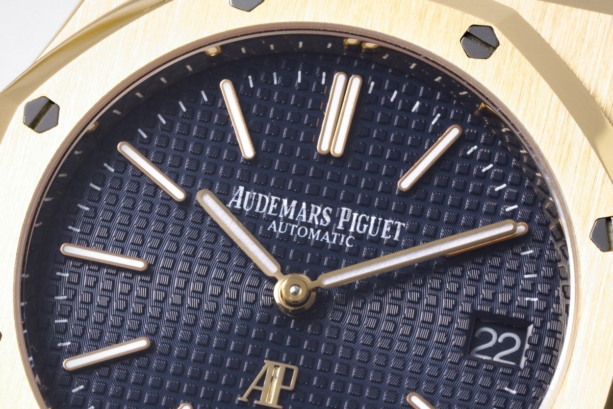 Audemars Piguet Royal Oak JUMBO Yellow Gold Blue dial