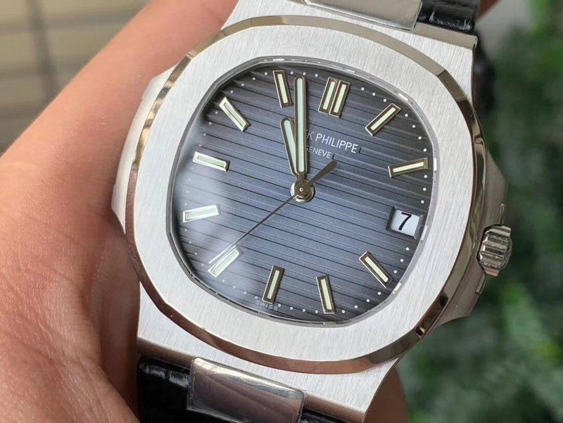 Patek Philippe Nautilus 5711 Blue Dial Leather strap Swiss Clone Replica - Image 8