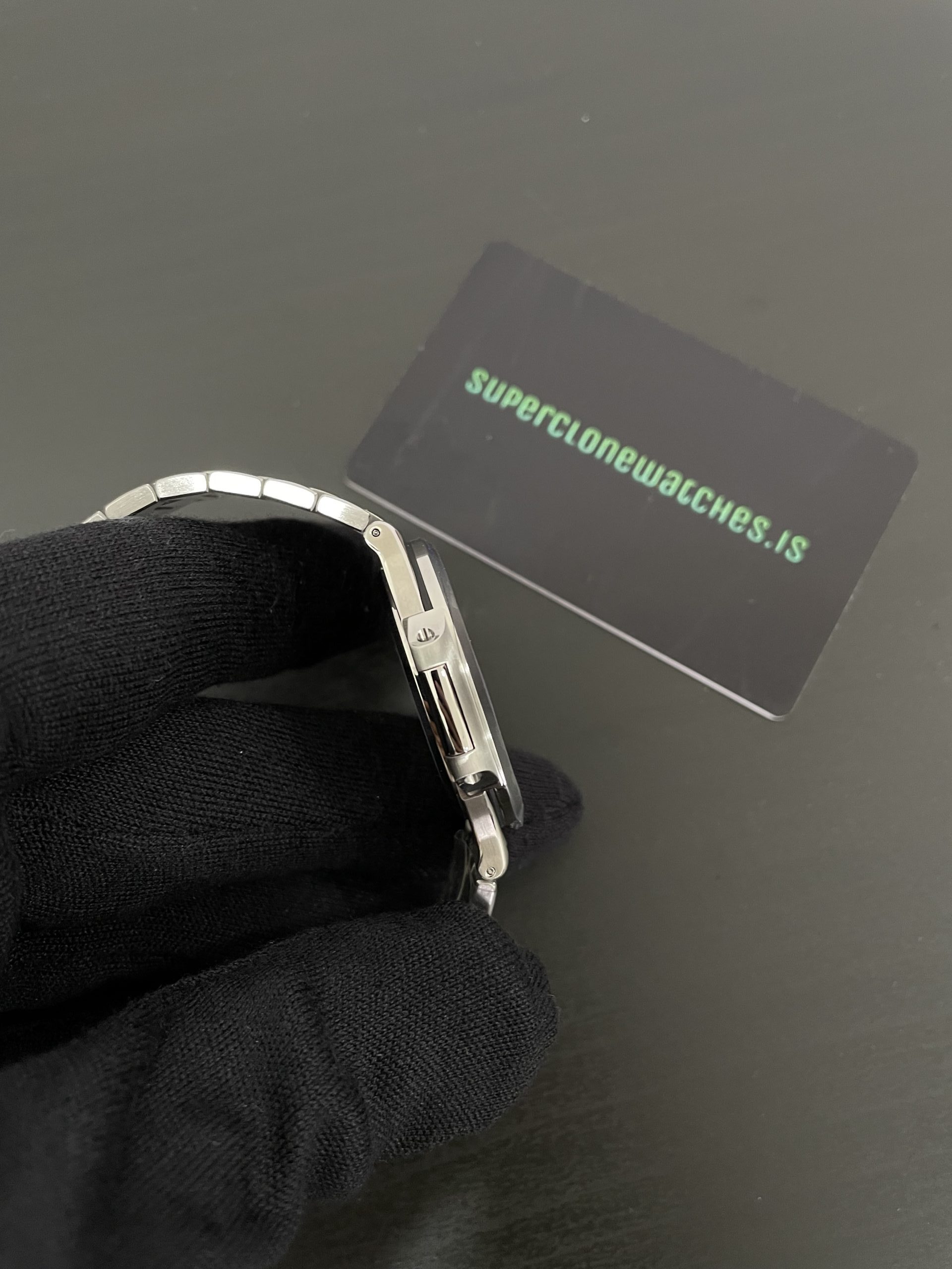 Patek Philippe Nautilus 5711/1A Green Dial Clone Movement
