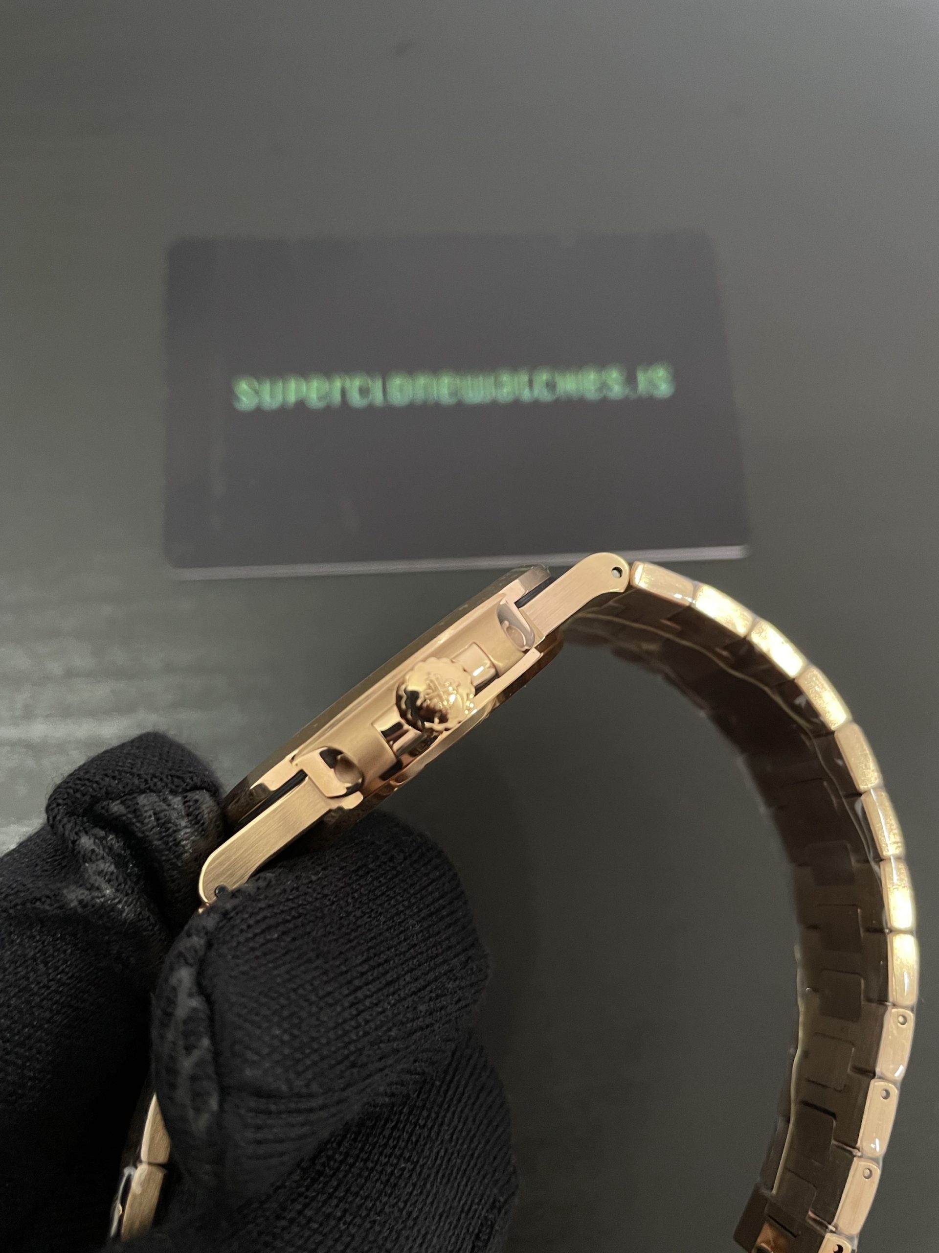 Patek Philippe Replica Nautilus 5711 Chocolate Dial Rose Gold Swiss Movement - Image 2