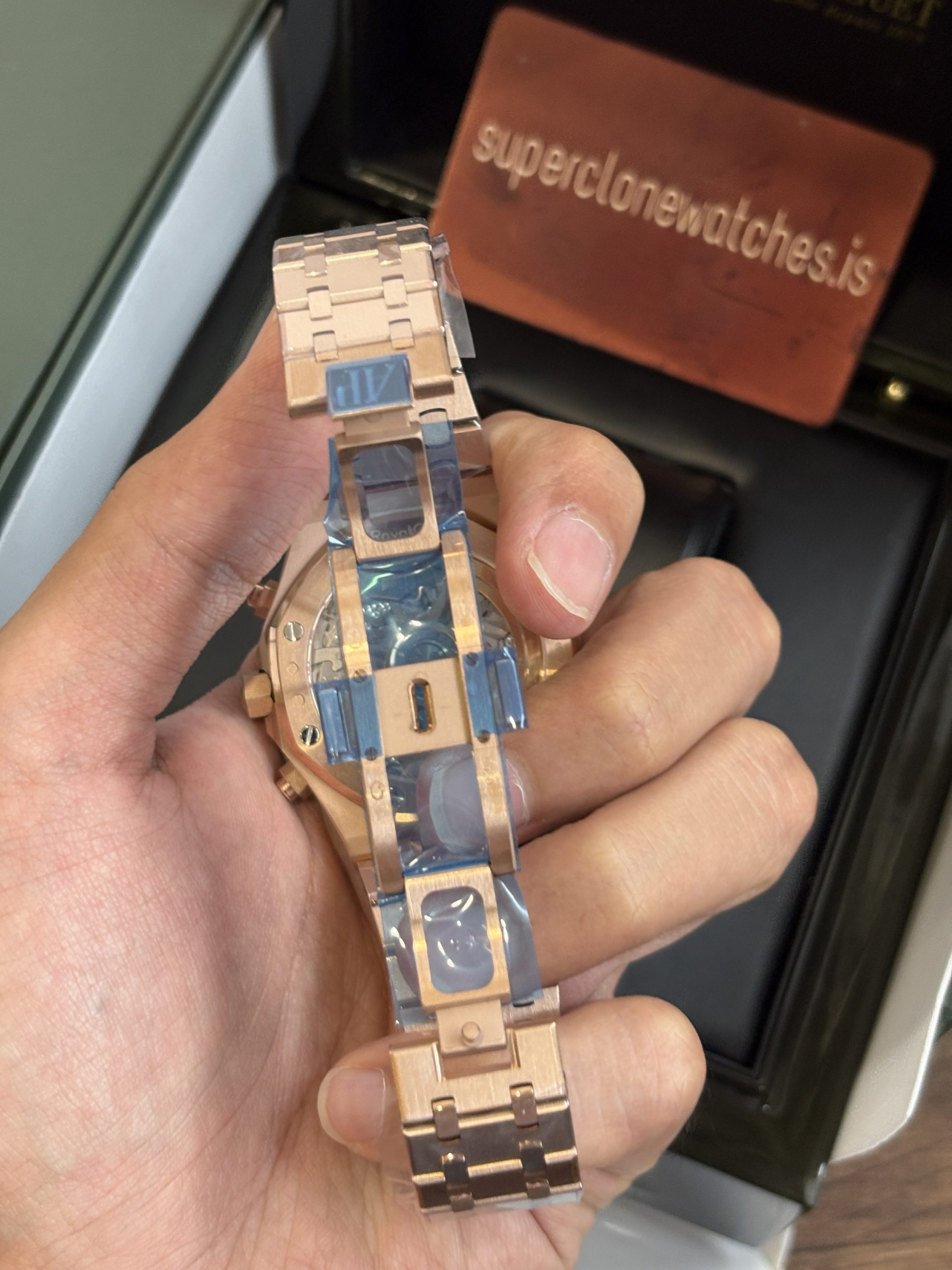 Audemars Piguet Royal Oak Chronograph Rose Gold Blue Dial Ref 26240 Super Clone - Image 4