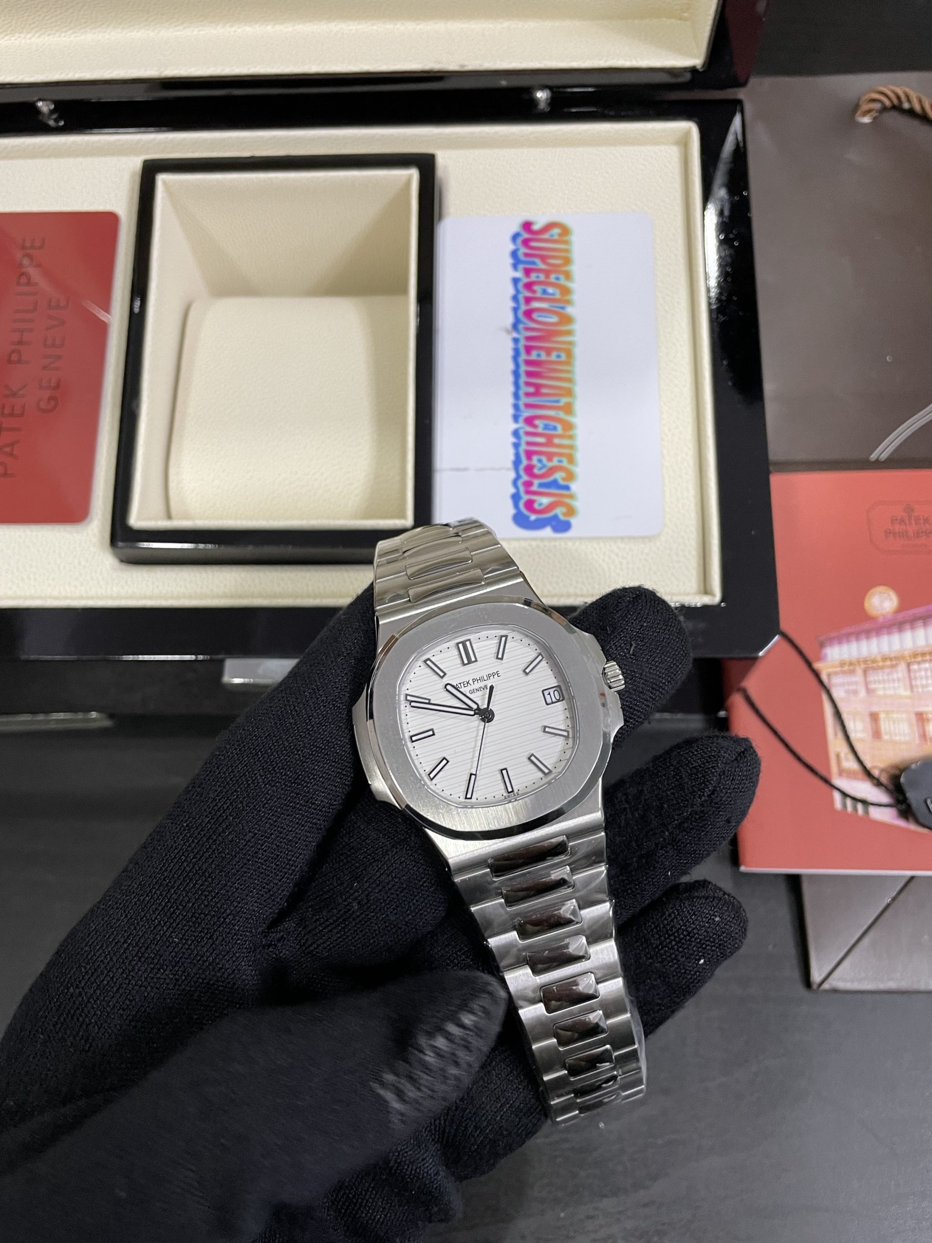 Patek Philippe Nautilus 5711 White Dial Swiss Movement Replica - Image 5