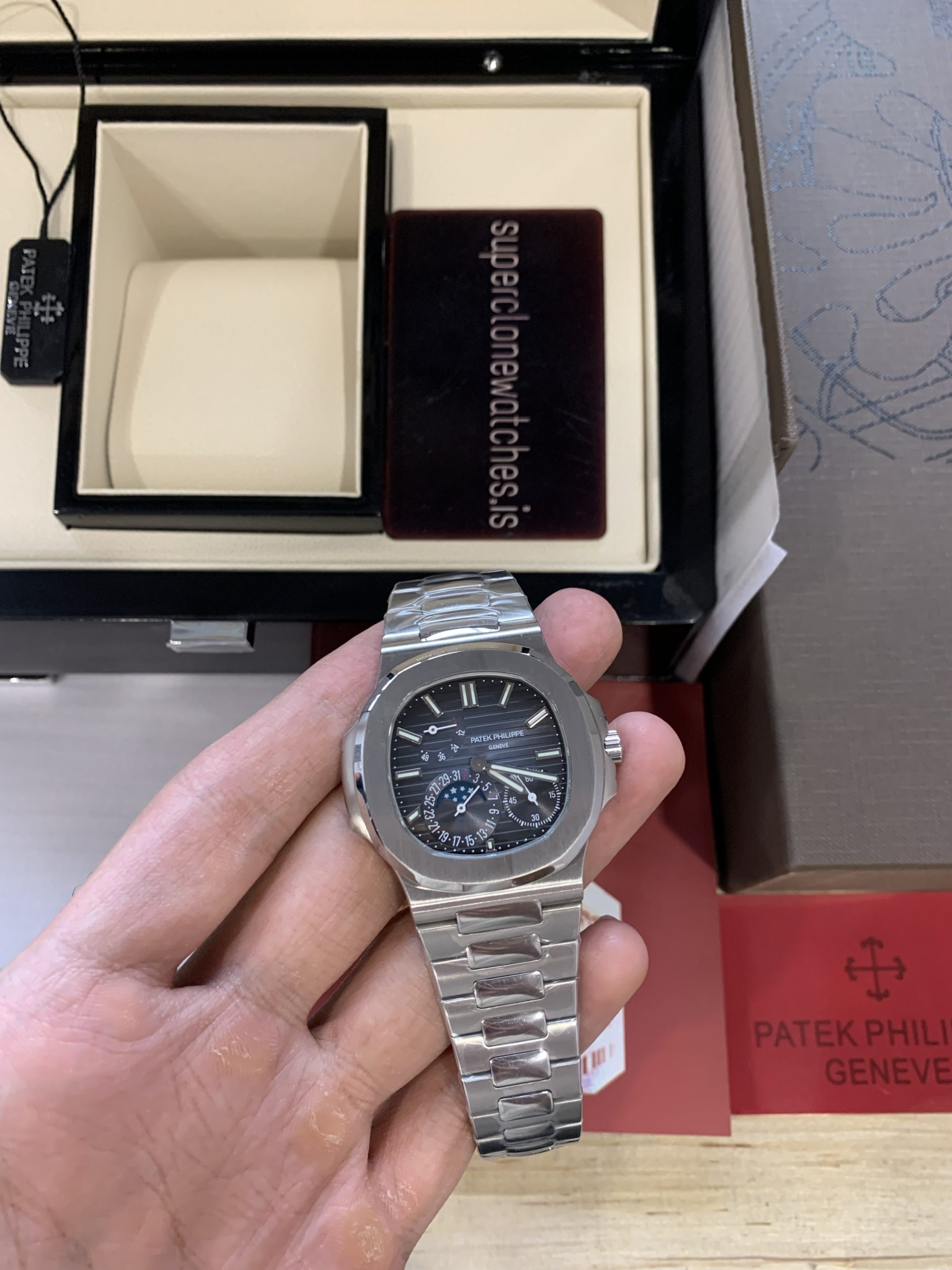 Patek Philippe Nautilus 5712/1A-001 Moonphase Superclone - Image 3