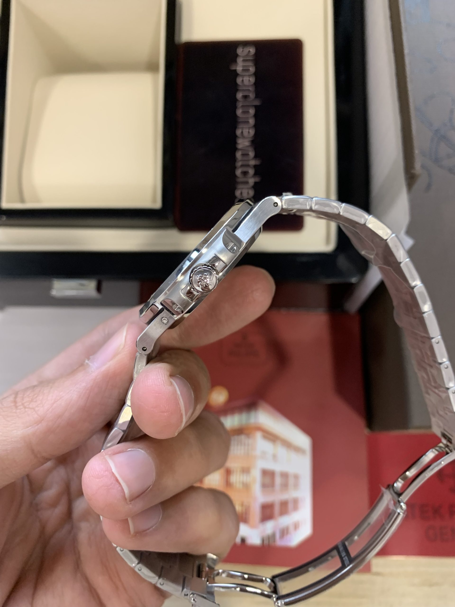 Patek Philippe Nautilus 5712/1A-001 Moonphase Superclone