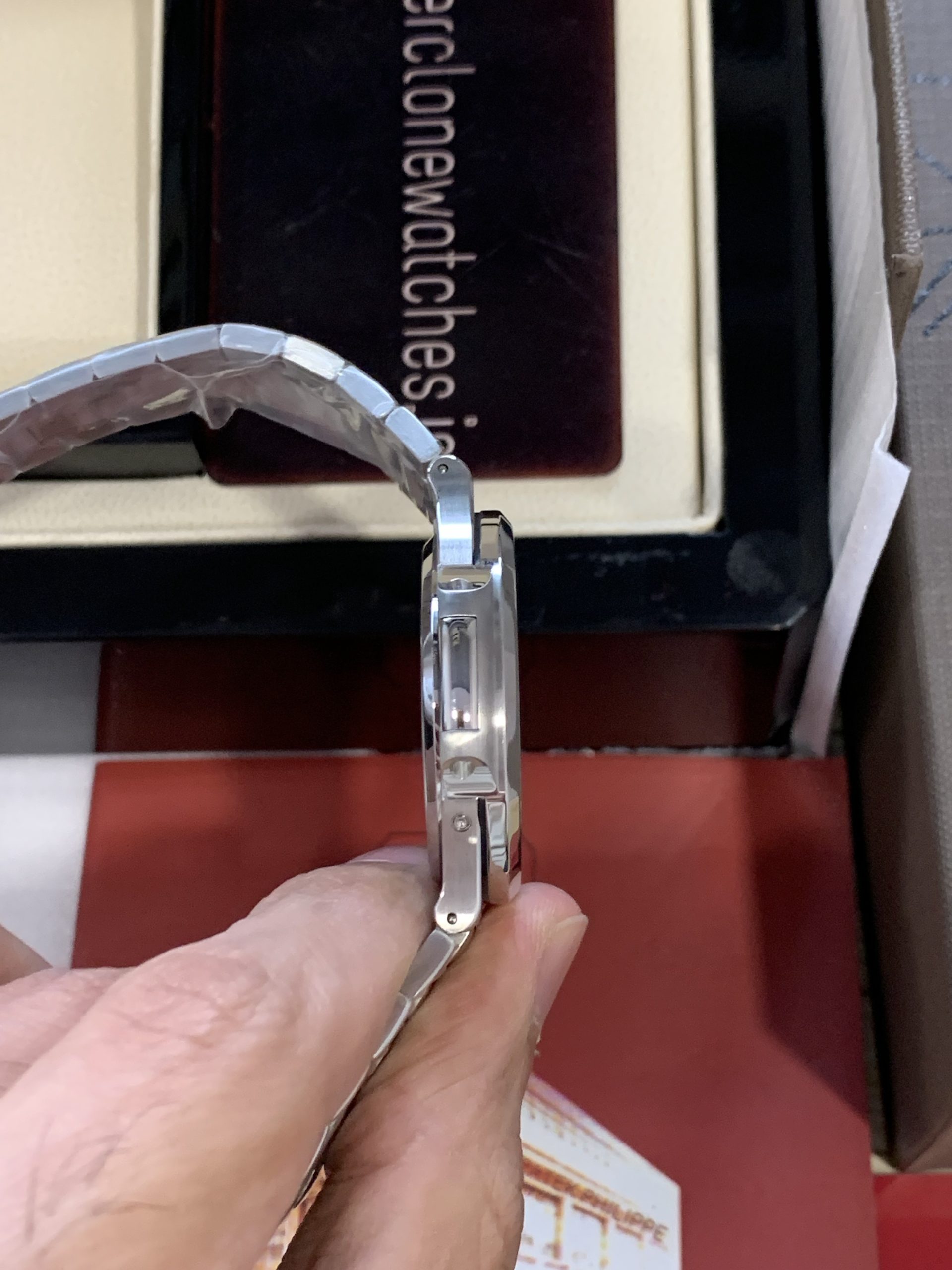 Patek Philippe Nautilus 5712/1A-001 Moonphase Superclone - Image 2