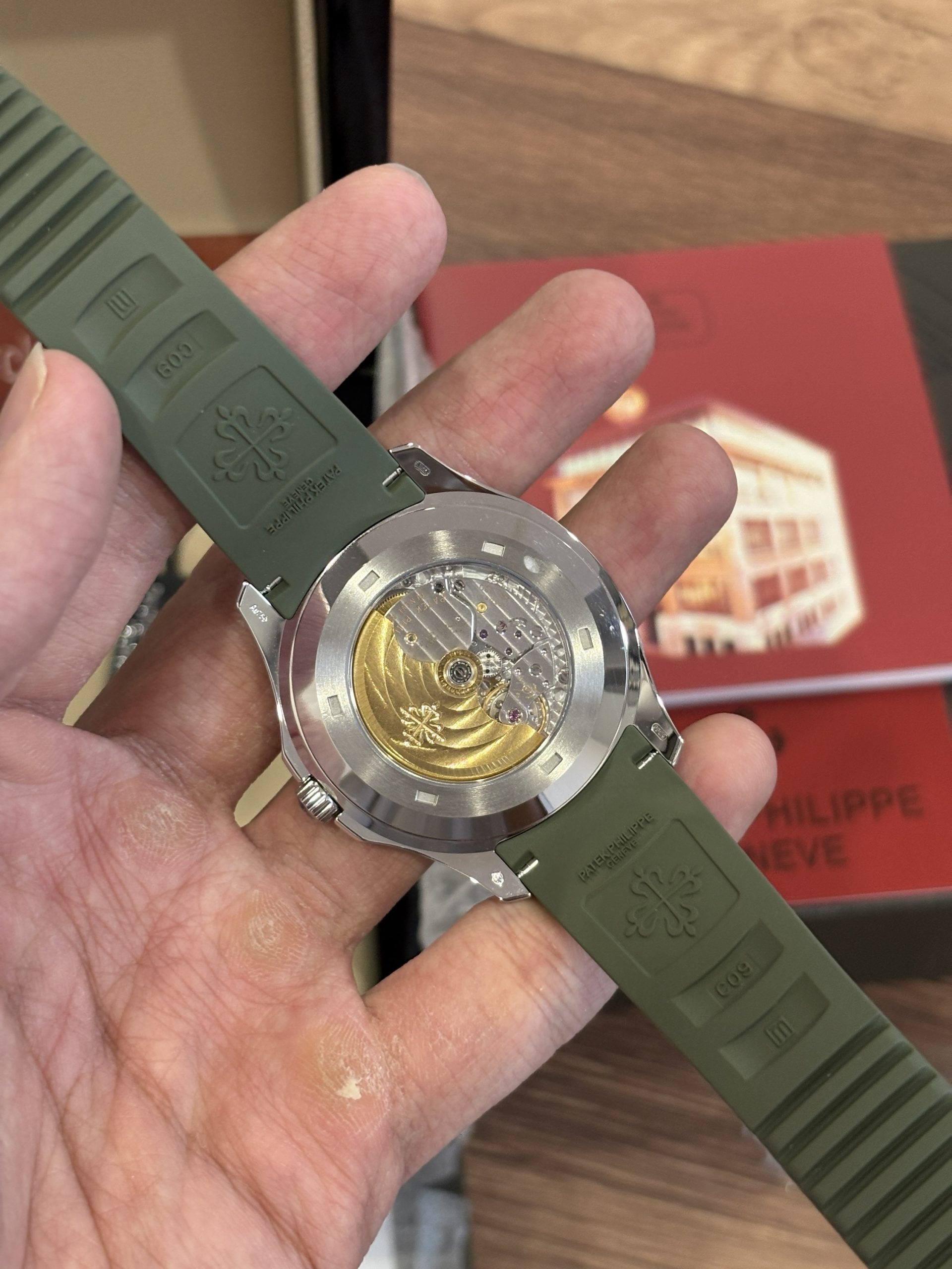 Fake Patek Philippe Aquanaut 5168G Olive Green Swiss Movement - Image 3