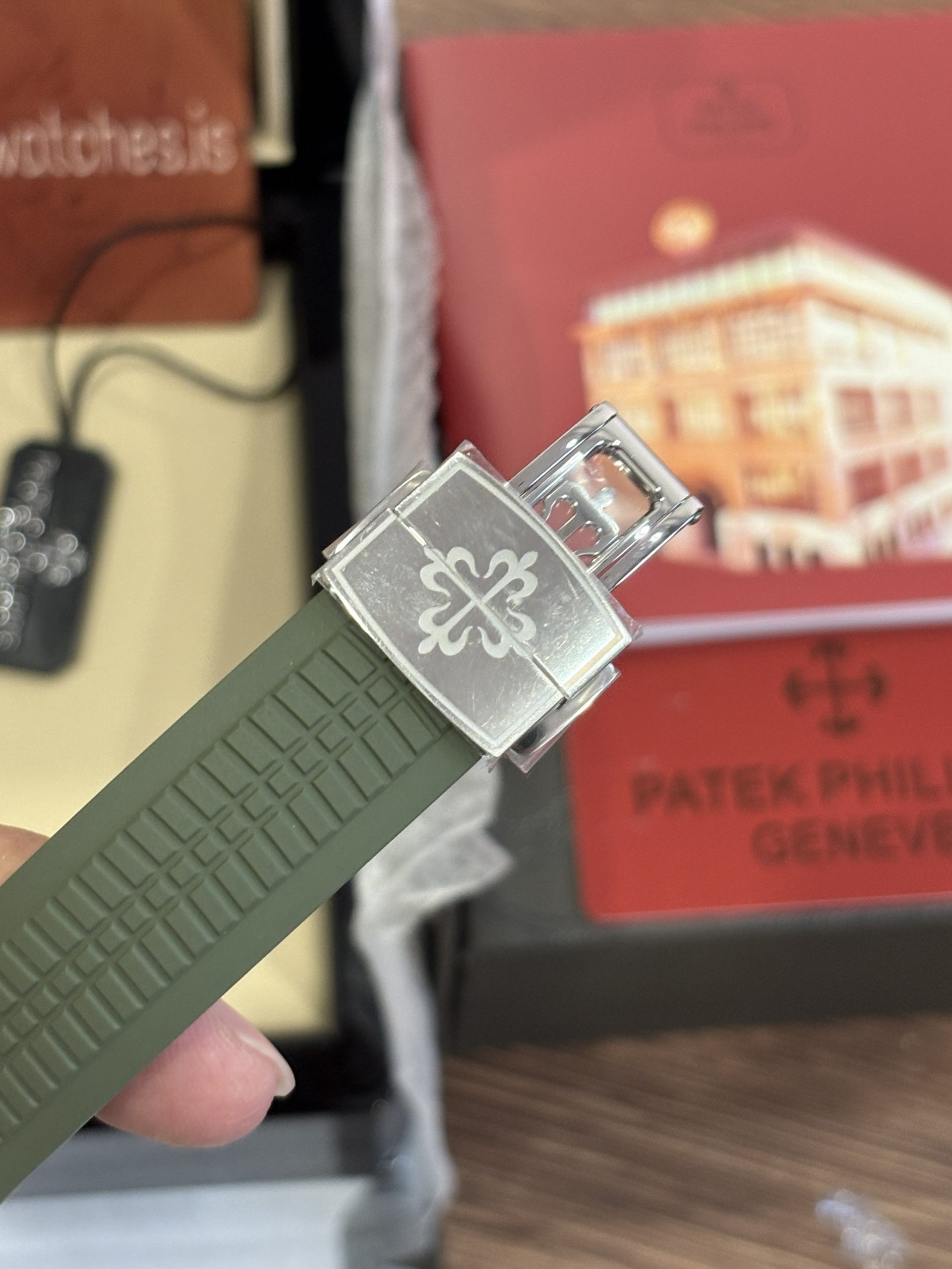 Fake Patek Philippe Aquanaut 5168G Olive Green Swiss Movement - Image 7