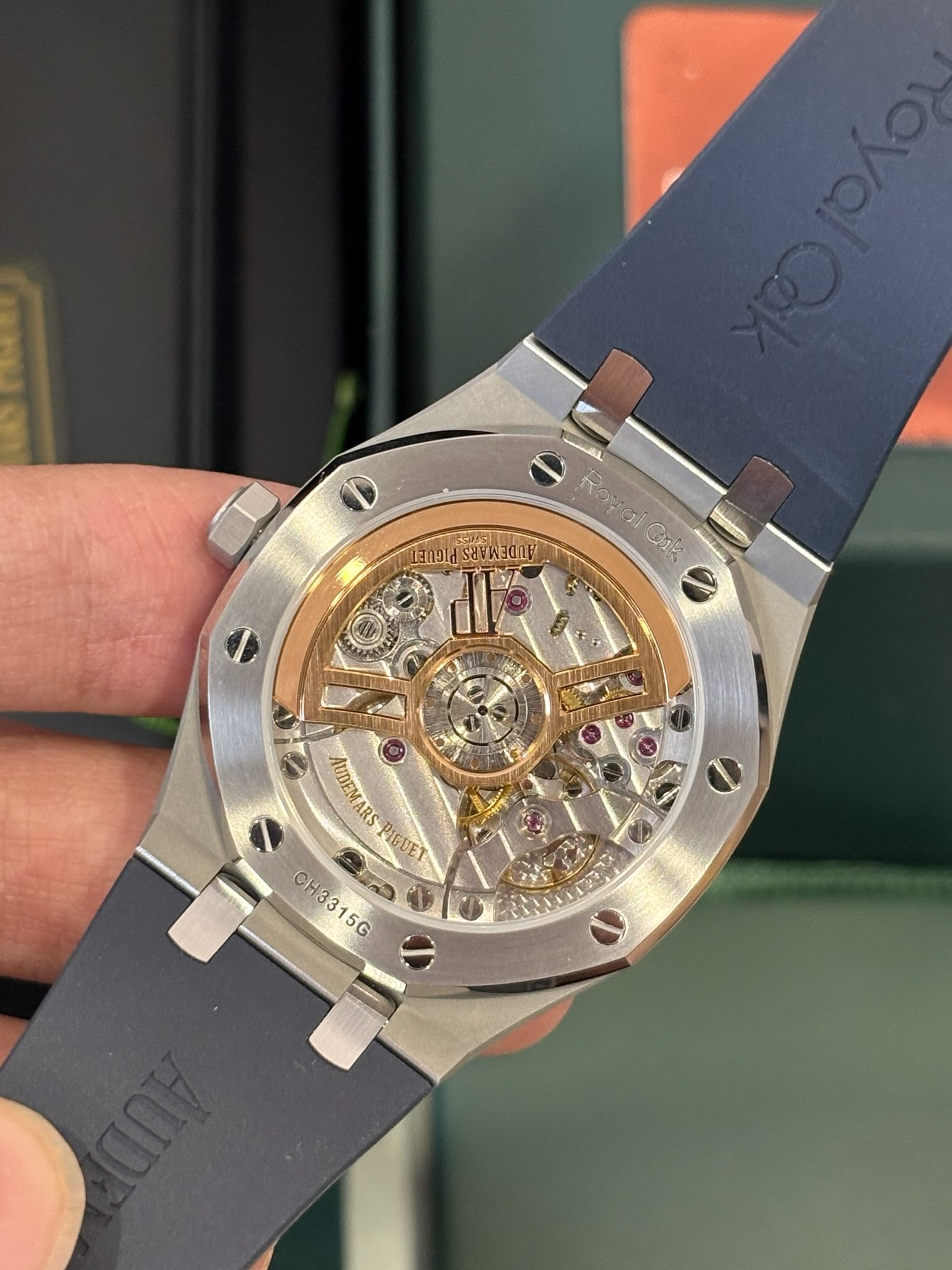 Audemars Piguet Royal Oak 15510 Blue Dial Rubber Strap Replica - Image 4