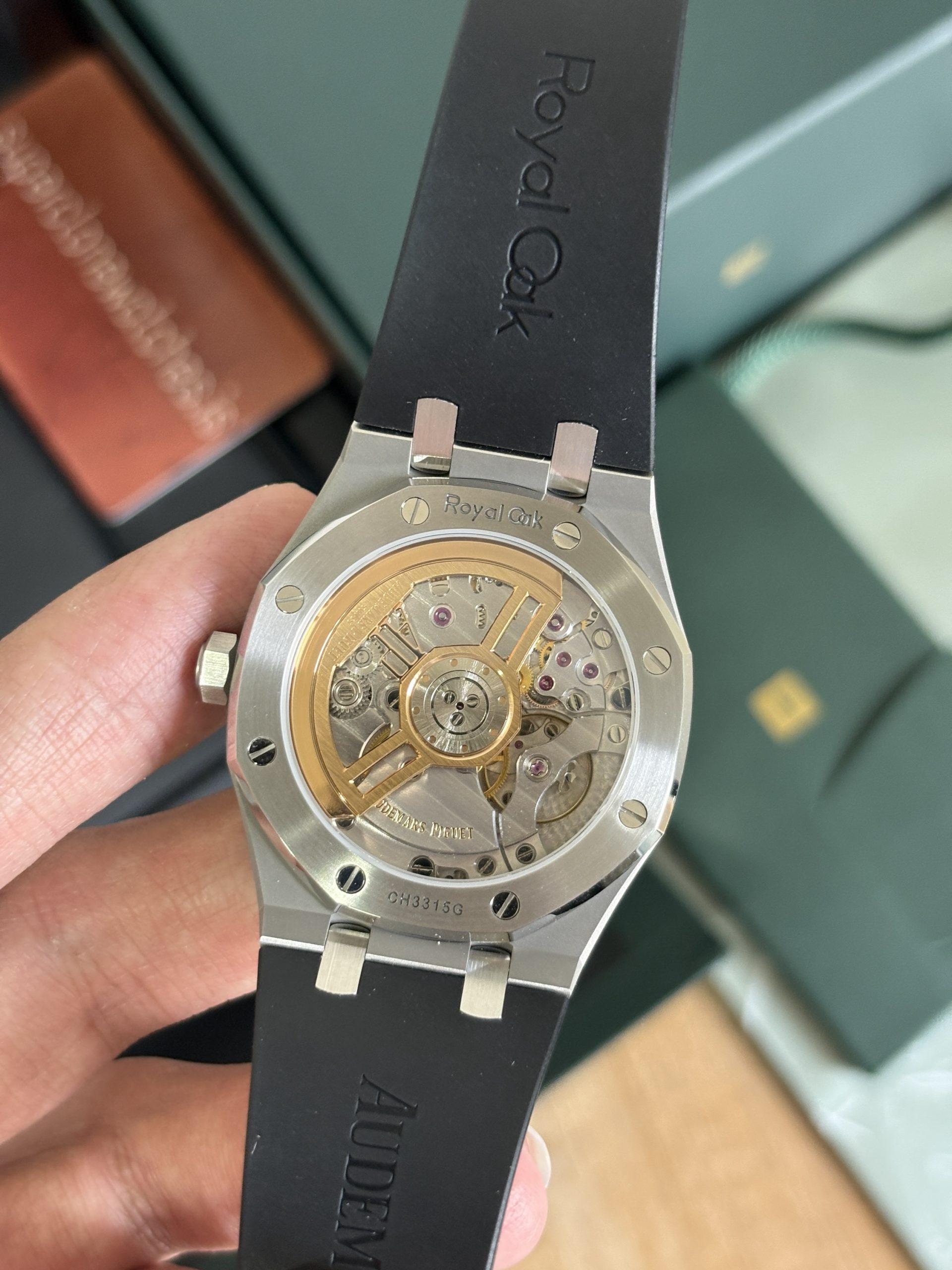 Audemars Piguet Royal Oak 15510 Grey Dial Black Rubber Strap Super Replica - Image 7