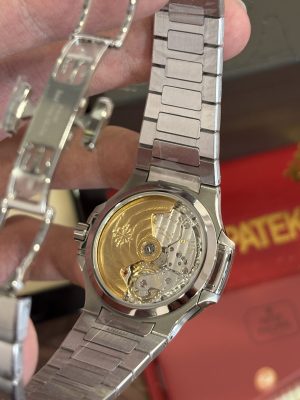 Patek Philippe Nautilus Ladies 35.2 mm 7118/1200A-010 Stainless Steel Silvery Opaline Dial Super Clone