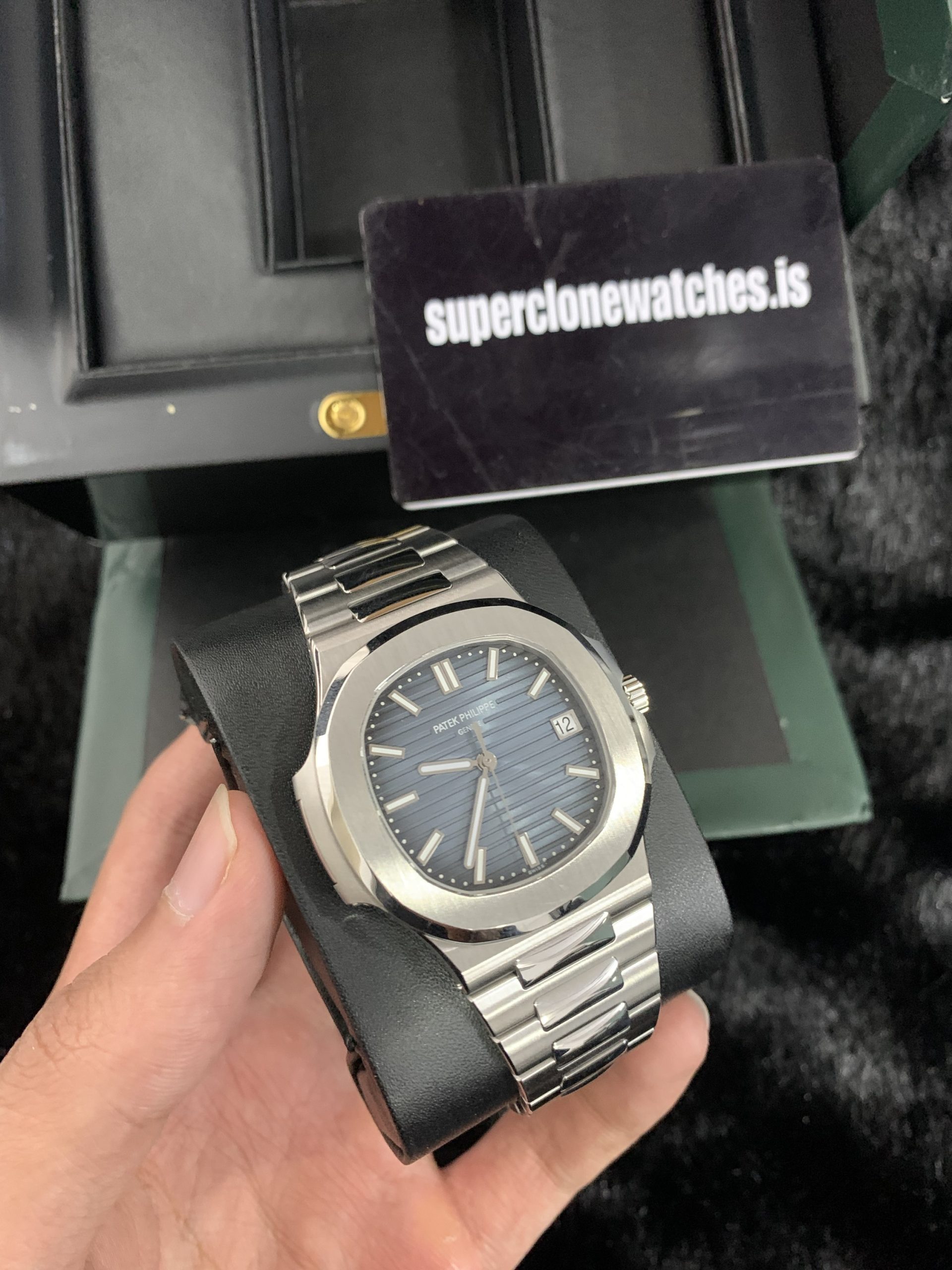 Patek Philippe Nautilus 5811 Replica New Clasp - Image 5